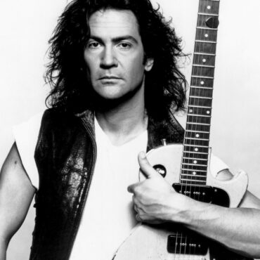 happy-birthday-billy-squier