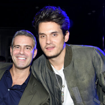 john-mayer-takes-hollywood-reporter-to-task-for-questioning-his-relationship-with-andy-cohen