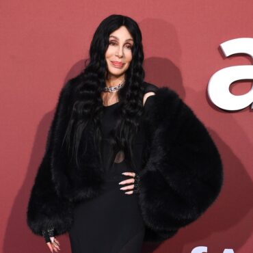 cher-defeats-sonny-bono’s-widow-in-royalties-lawsuit-tied-to-divorce-settlement