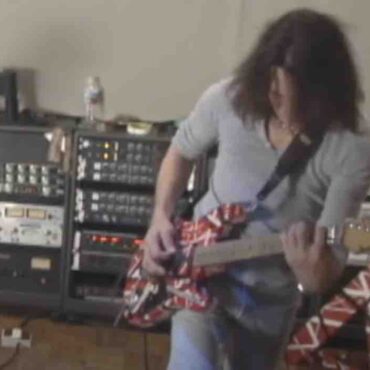 eddie-van-halen-90-minute-studio-video-leaks