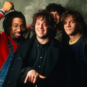 ween-announce-deluxe-reissue-of-chocolate-and-cheese-for-30th-anniversary