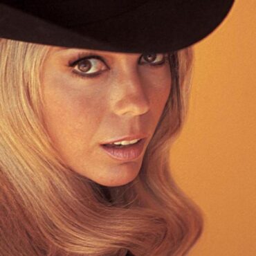 happy-birthday-nancy-sinatra