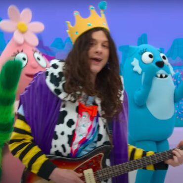 yo-gabba-gabba!-relaunching-with-kurt-vile,-flea,-thundercat,-&-more