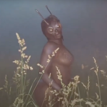 sza-is-a-sexy-alien-insect-in-“storytime”-video-preview