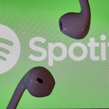 spotify-removes-russian-artists-who-support-ukraine-war