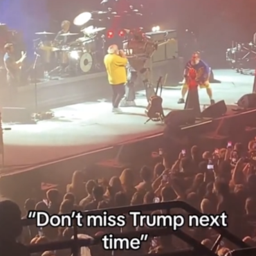 tenacious-d’s-kyle-gass-criticized-for-saying-“don’t-miss-trump-next-time”-onstage-in-sydney