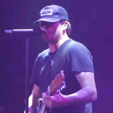 why-doesn’t-tom-delonge-collaborate-more?