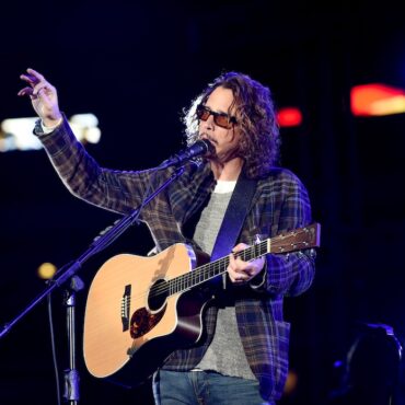 chris-cornell’s-widow-previews-his-previously-unreleased-“fast-car”-cover