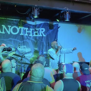 watch-orange-9mm-reunite-for-first-show-in-25-years