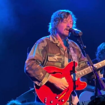 watch-sturgill-simpson-play-his-first-show-in-three-years