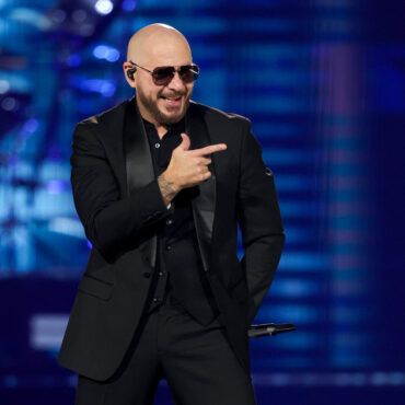 pitbull’s-“i-feel-good”-targeted-in-lawsuit:-“the-infringement-is-an-exact-copy”