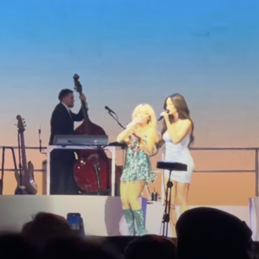 watch-sabrina-carpenter-bring-out-kacey-musgraves-at-outside-lands