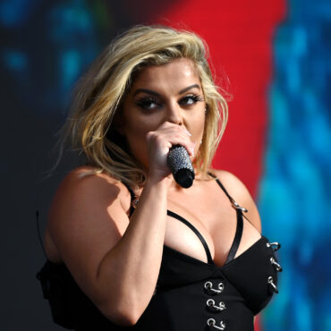 bebe-rexha-says-she-was-kicked-off-flight-in-“hate-crime”