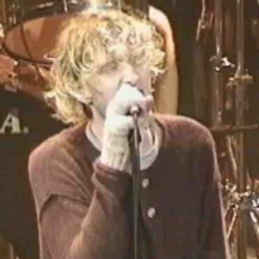 layne-staley-unseen-photo-with-girlfriend-released