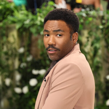 childish-gambino-cancels-tonight’s-connecticut-show,-says-he’ll-make-it-up-to-ticketholders