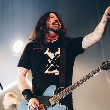 trump-campaign-responds-to-foo-fighters-after-using-“my-hero”-at-arizona-rally