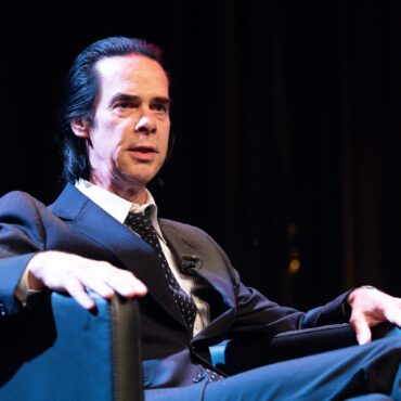 nick-cave-explains-why-he’d-perform-in-israel,-says-cultural-boycotts-don’t-work