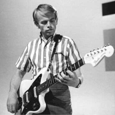 happy-birthday-al-jardine-(beach-boys)