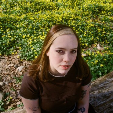 soccer-mommy-announces-tour,-shares-new-song-“driver”:-listen