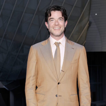 john-mulaney-will-star-in-broadway-show-inspired-by-the-magnetic-fields’-69-love-songs