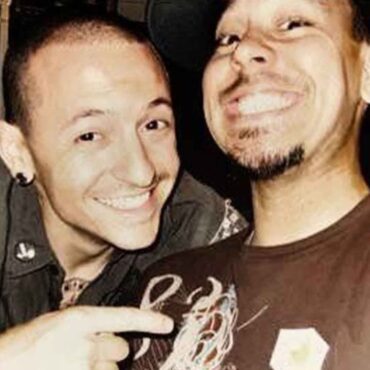 mike-shinoda-tells-chester’s-mom-the-truth