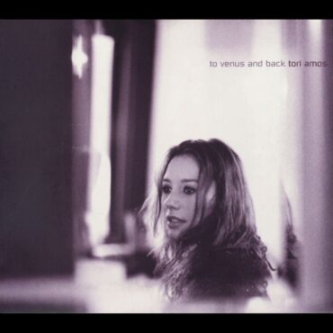 tori-amos-released-“to-venus-and-back”-25-years-ago-today