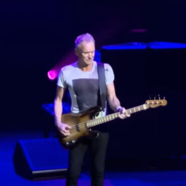 watch-sting-play-deep-cut-“i-burn-for-you”-in-concert-for-the-first-time-in-34-years