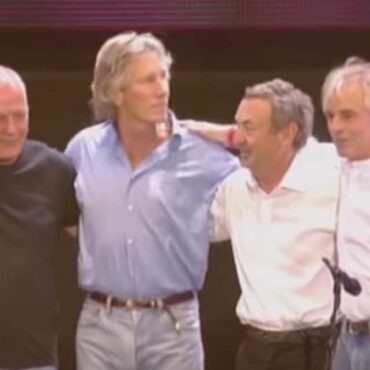 pink-floyd-member-rejects-reunion-after-tragedy